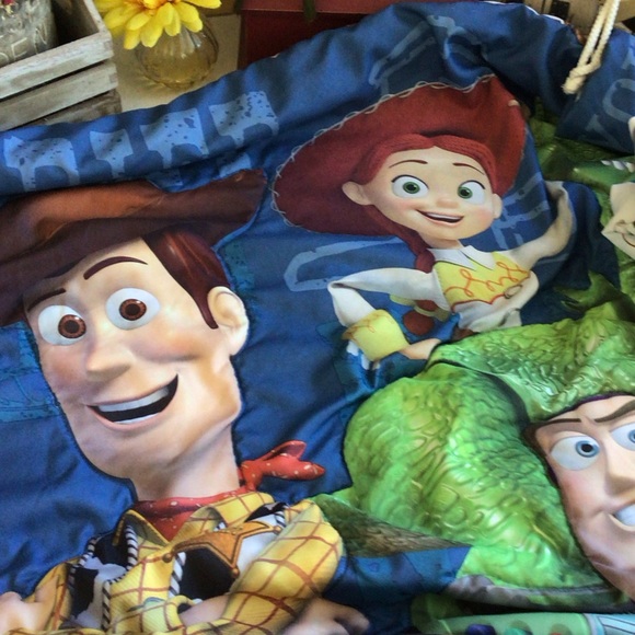 ‘Disney-Toy Story’ Reversible Blanket/Bed Sheets - Picture 2 of 4